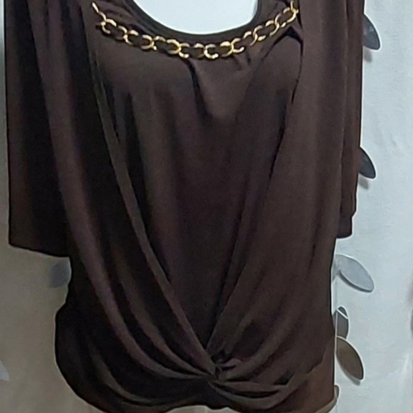 ALYX Brown short sleeve top with Gold accents. Size: XL - Picture 6 of 6